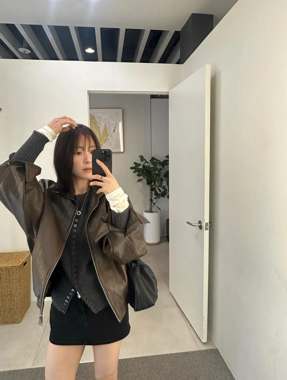 Cô gái đẹp đến độ bố mẹ phải cho vào showbiz vì sợ bị bắt cóc