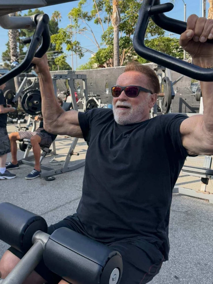 Con gái hé lộ ảnh hiếm mừng Arnold Schwarzenegger 79 tuổi Con gái hé lộ ảnh hiếm mừng Arnold Schwarzenegger 79 tuổi
