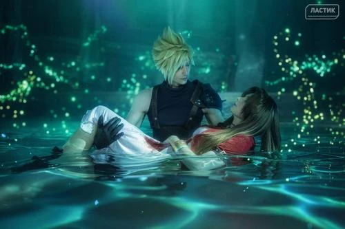 Cosplay Cloud và Aerith tái hiện khoảnh khắc trong Final Fantasy VII Cosplay Cloud và Aerith tái hiện khoảnh khắc trong Final Fantasy VII