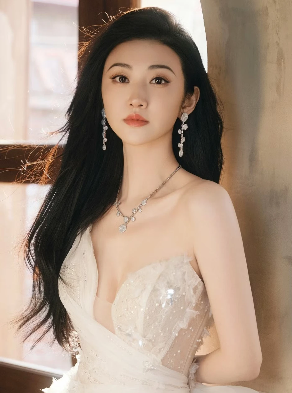 Cú trượt đau của Đệ nhất mỹ nữ Bắc Kinh