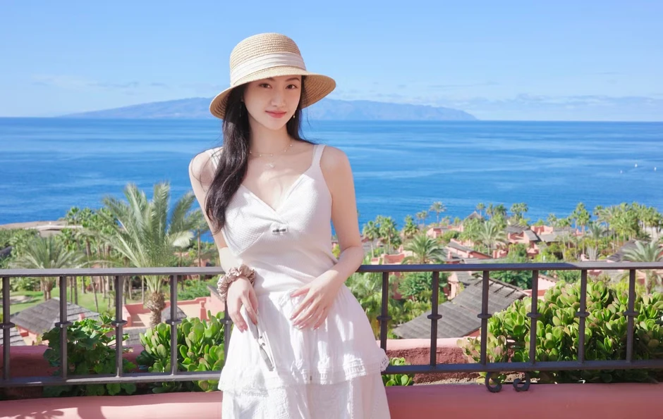 Cú trượt đau của Đệ nhất mỹ nữ Bắc Kinh