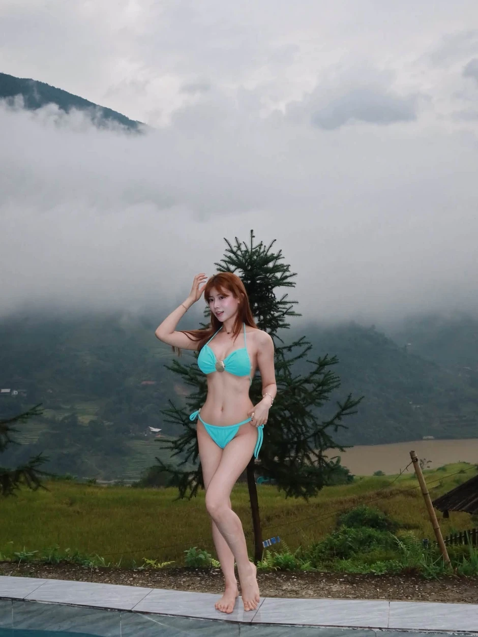 Hot girl diện bikini bơi giữa khung cảnh núi rừng Sapa Hot girl diện bikini bơi giữa khung cảnh núi rừng Sapa