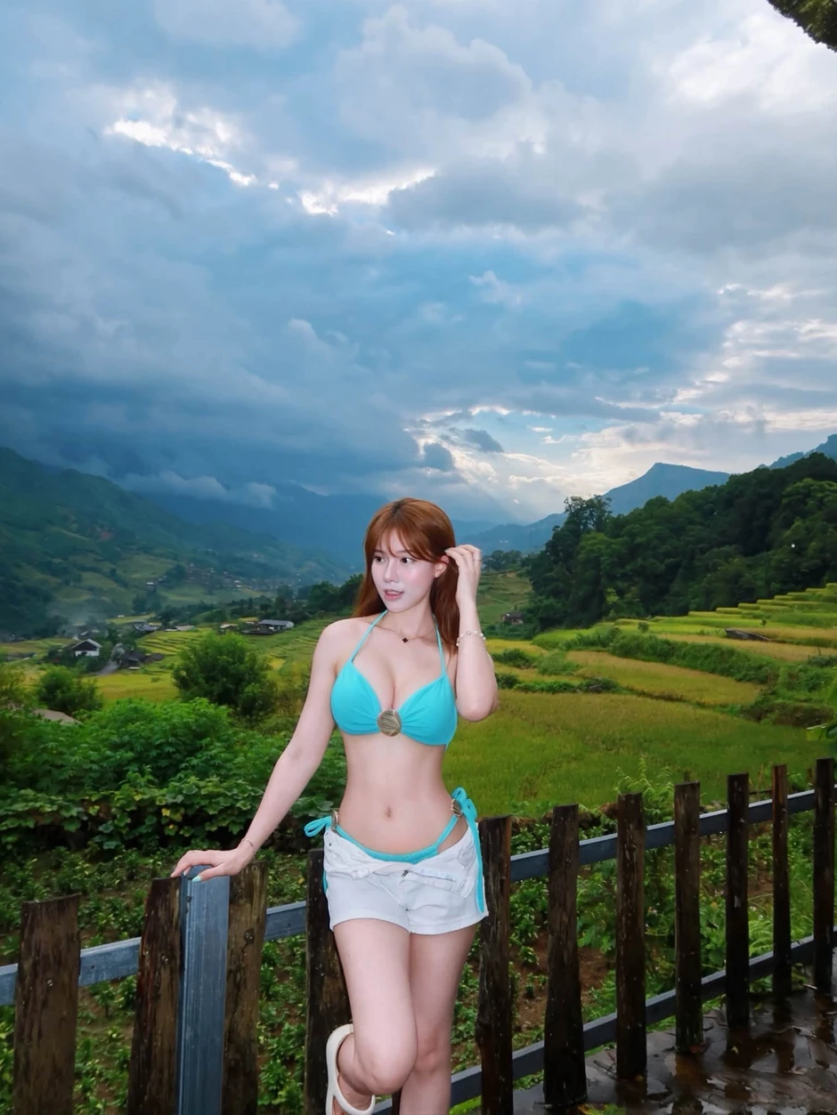 Hot girl diện bikini bơi giữa khung cảnh núi rừng Sapa Hot girl diện bikini bơi giữa khung cảnh núi rừng Sapa
