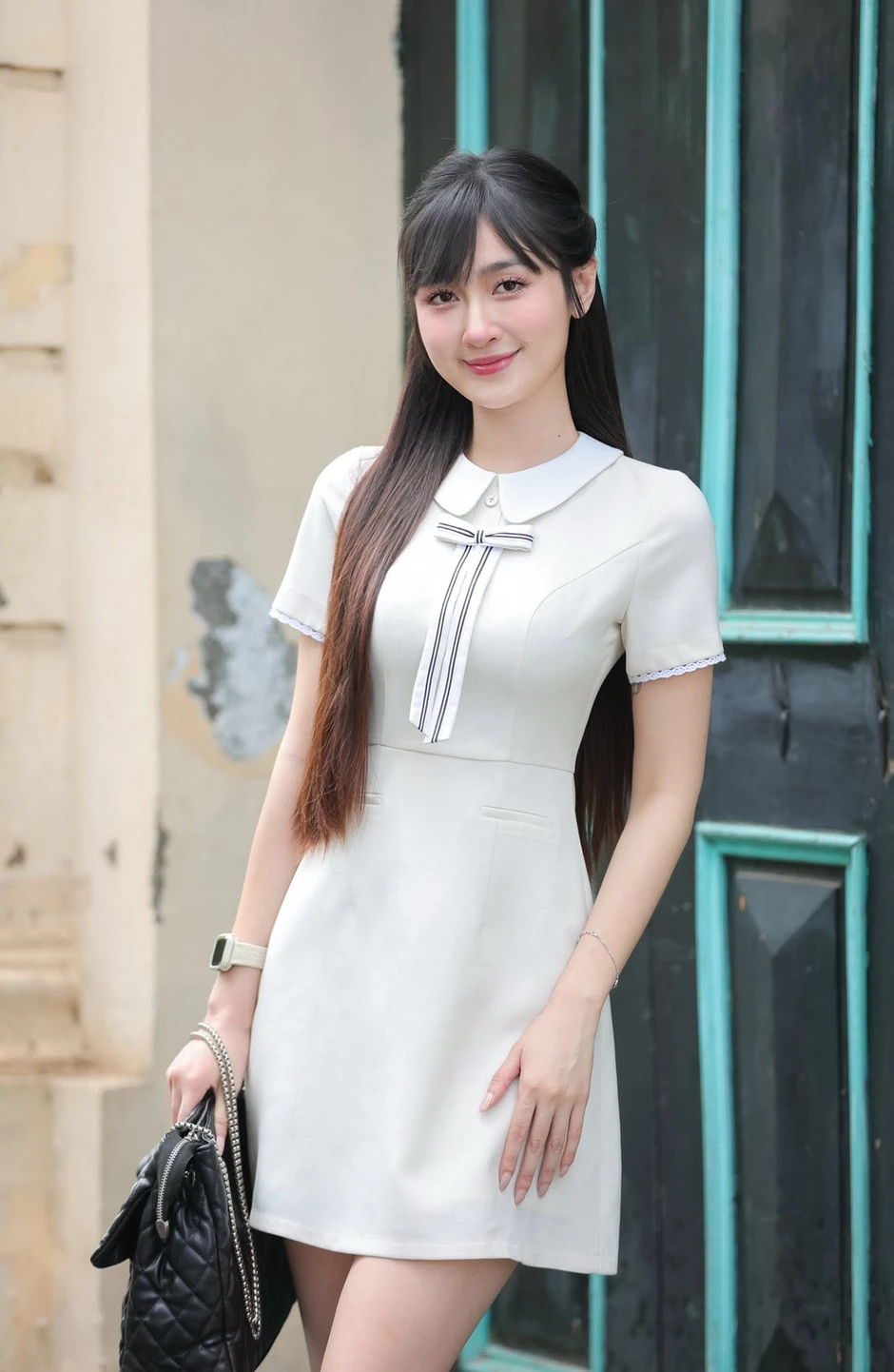Diễn viên phim giờ Vàng VTV tố bị đàn anh đụng chạm cơ thể Diễn viên phim giờ Vàng VTV tố bị đàn anh đụng chạm cơ thể