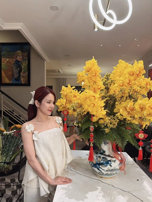 Diệp Lâm Anh ở tuổi 37