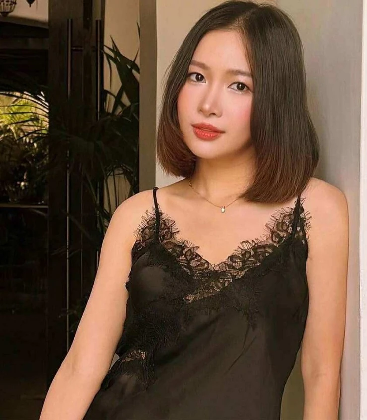 Duy Uyên Mắt Ngọc hạnh phúc bên chồng con tại Mỹ Duy Uyên Mắt Ngọc hạnh phúc bên chồng con tại Mỹ