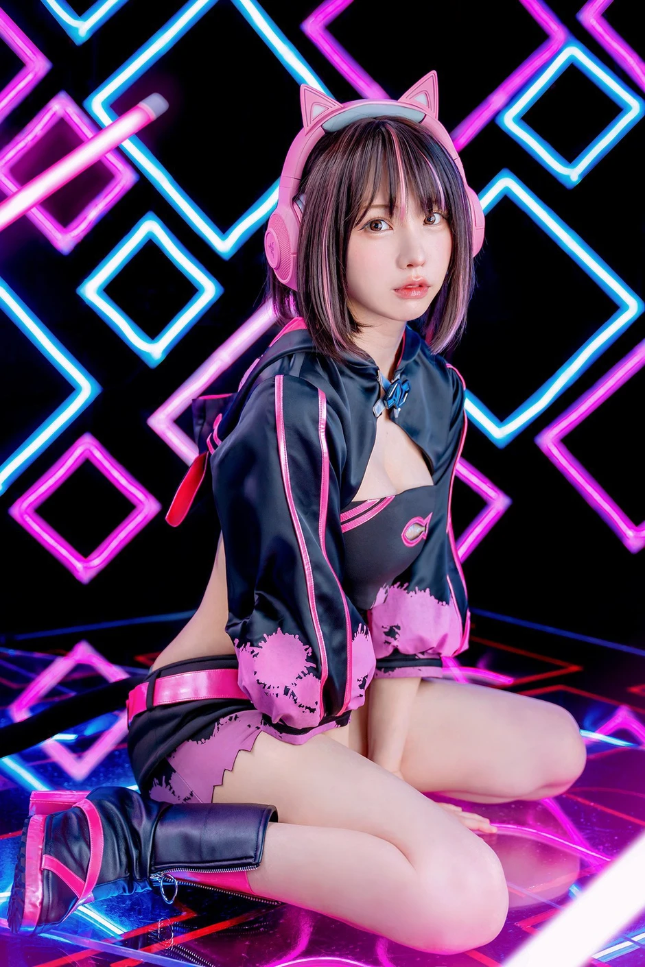 Enako lên tiếng bảo vệ tự do cosplay sau khi bị chỉ trích