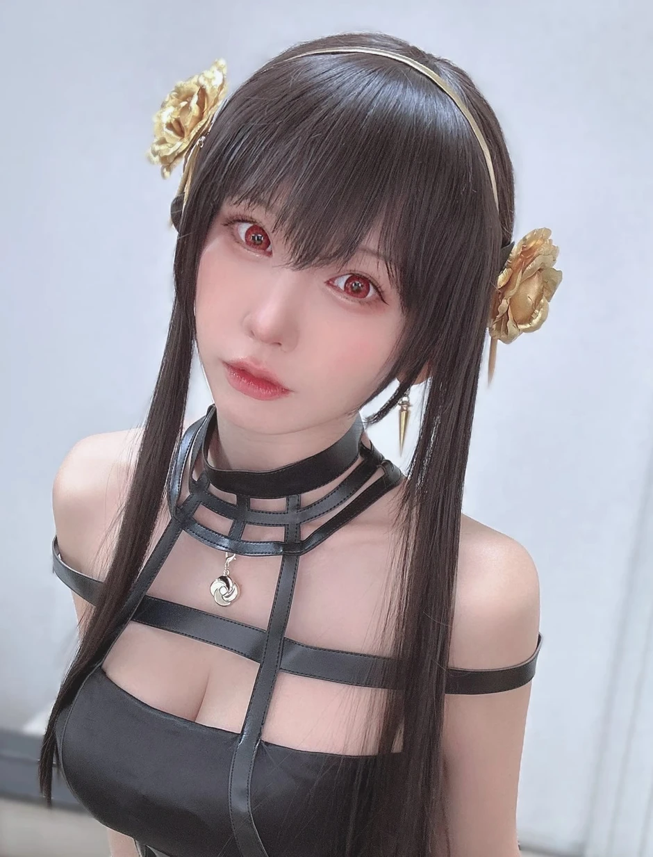 Enako lên tiếng bảo vệ tự do cosplay sau khi bị chỉ trích