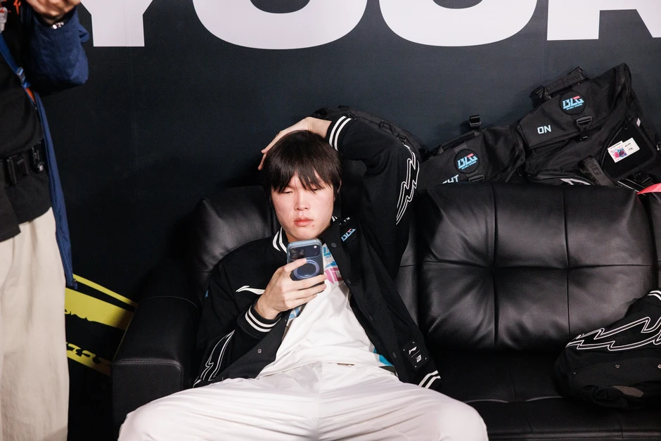 Bin 'nổi loạn' ngay từ những ngày đầu sự nghiệp: Bằng chứng từ CĐM LPL
