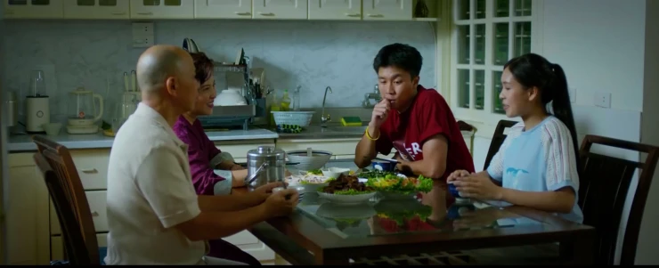 Khánh (Long Vũ) từ chối cơ hội tỏ tình với Phương (Lưu Ly)