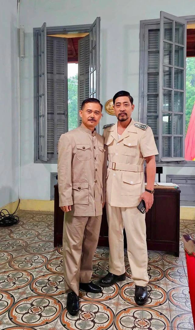 Lão Công NSƯT Hồ Phong: Ở nhà, tôi là thiên thần của các con Lão Công NSƯT Hồ Phong: Ở nhà, tôi là thiên thần của các con