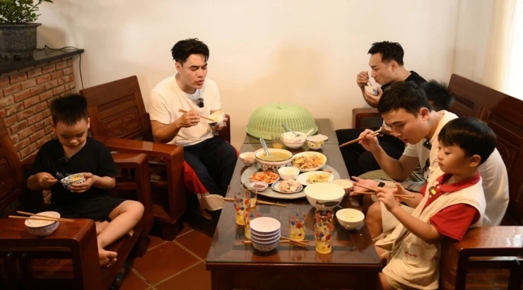 Lê Dương Bảo Lâm “náo loạn” chợ Hội An trong tập 1 Bố ơi mình đi đâu thế? Lê Dương Bảo Lâm “náo loạn” chợ Hội An trong tập 1 Bố ơi mình đi đâu thế?