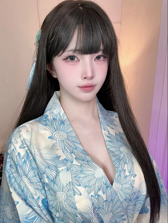 Liên tục khoe sự gợi cảm, hot girl nổi tiếng bất ngờ bị khóa tài khoản livestream, nghi do bị "báo cáo" quá nhiều