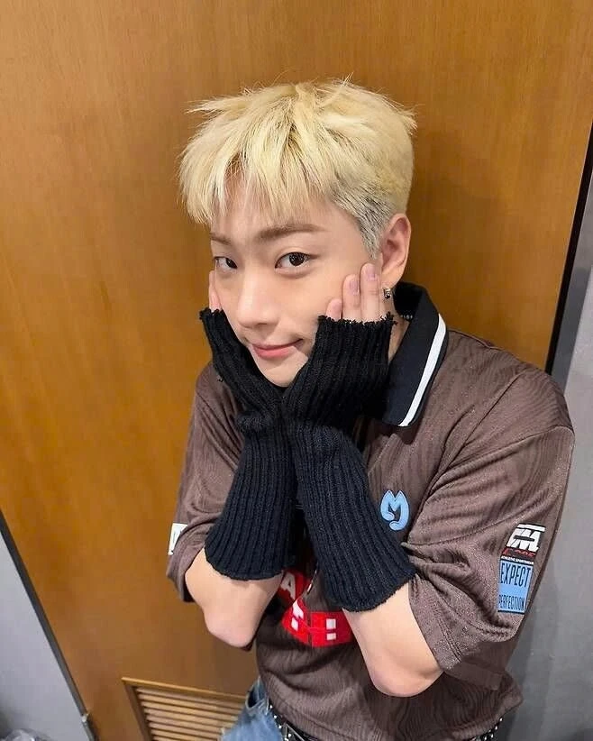 Lý do thần tượng K-pop liên tiếp tạm ngừng hoạt động