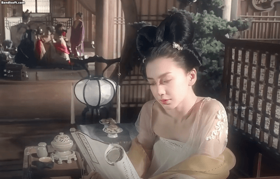 Mỹ nhân mang gương mặt là khuôn mẫu của cả quốc gia: Chê diễn xuất vạn lời đều đúng, chê visual nửa lời cũng sai Mỹ nhân mang gương mặt là khuôn mẫu của cả quốc gia: Chê diễn xuất vạn lời đều đúng, chê visual nửa lời cũng sai