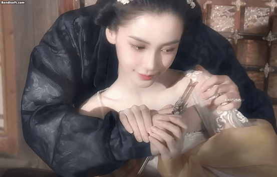 Mỹ nhân mang gương mặt là khuôn mẫu của cả quốc gia: Chê diễn xuất vạn lời đều đúng, chê visual nửa lời cũng sai Mỹ nhân mang gương mặt là khuôn mẫu của cả quốc gia: Chê diễn xuất vạn lời đều đúng, chê visual nửa lời cũng sai