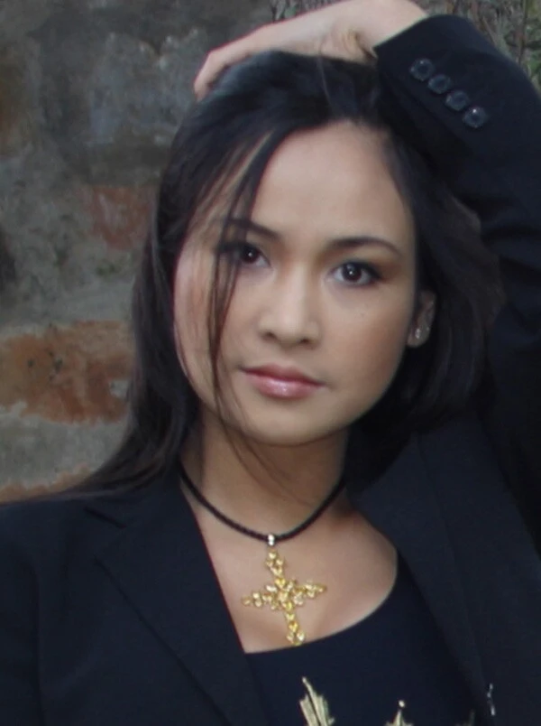 Mẹ của Diva Thanh Lam xin lỗi con gái vì đòn roi ngày nhỏ
