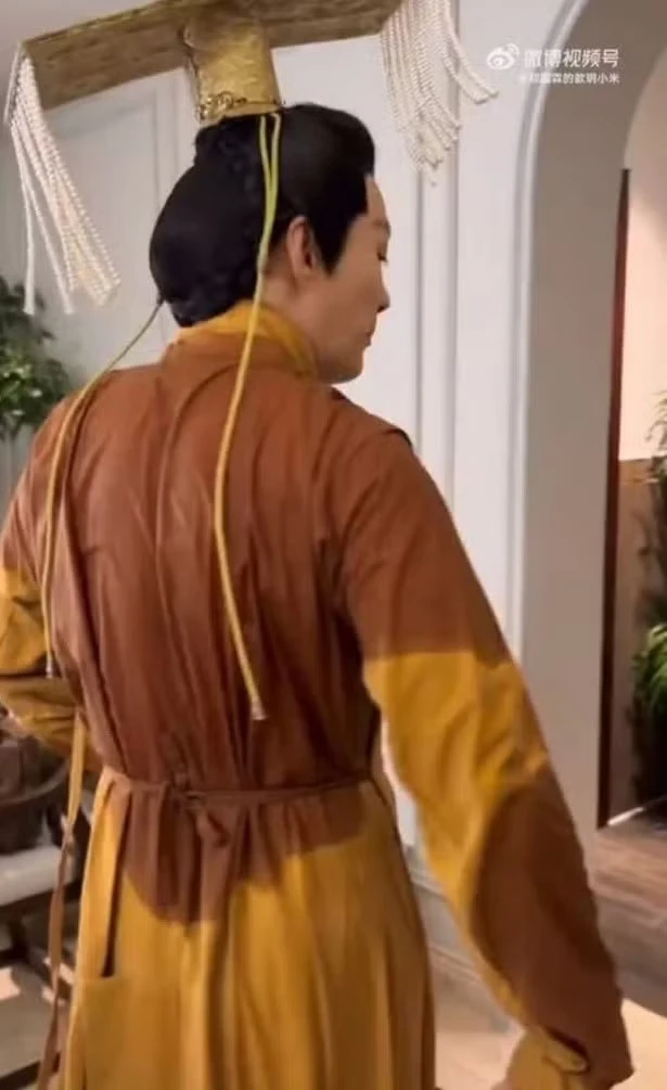 Nam diễn viên Thần điêu đại hiệp làm phu kéo xe khiến nhiều người xót xa