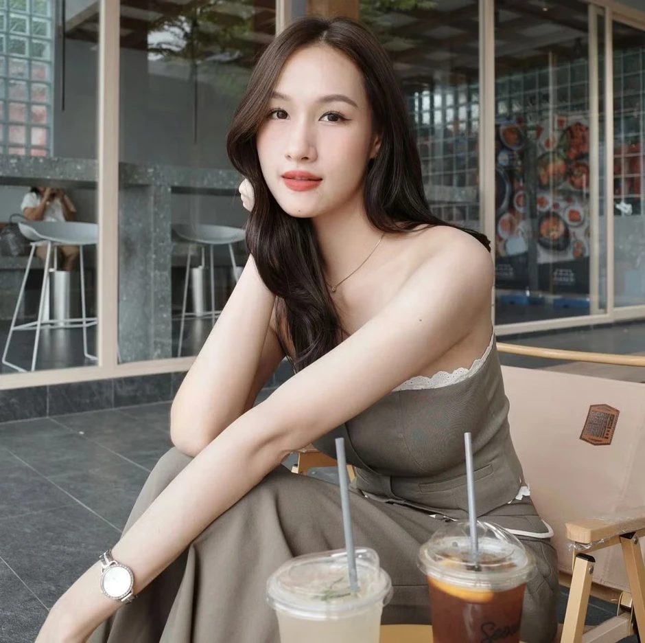 Nàng WAGs quyến rũ bậc nhất Thái Lan Nàng WAGs quyến rũ bậc nhất Thái Lan