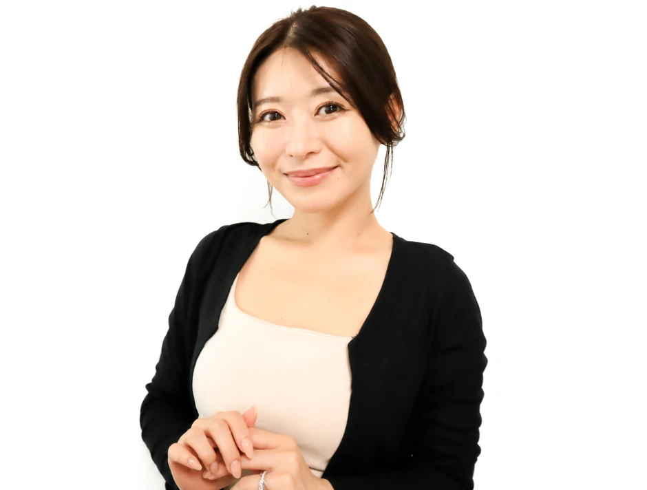 Người phụ nữ Nhật Bản giấu chồng về công việc đặc biệt, được em gái và hội bạn thân hết lòng ủng hộ