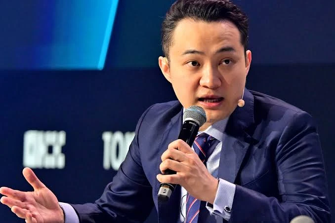 Nhan sắc lấn át cả Lưu Diệc Phi của cô gái đang bị tỷ phú thế giới vạch mặt bằng tâm thư dài 6.000 chữ Nhan sắc lấn át cả Lưu Diệc Phi của cô gái đang bị tỷ phú thế giới vạch mặt bằng tâm thư dài 6.000 chữ