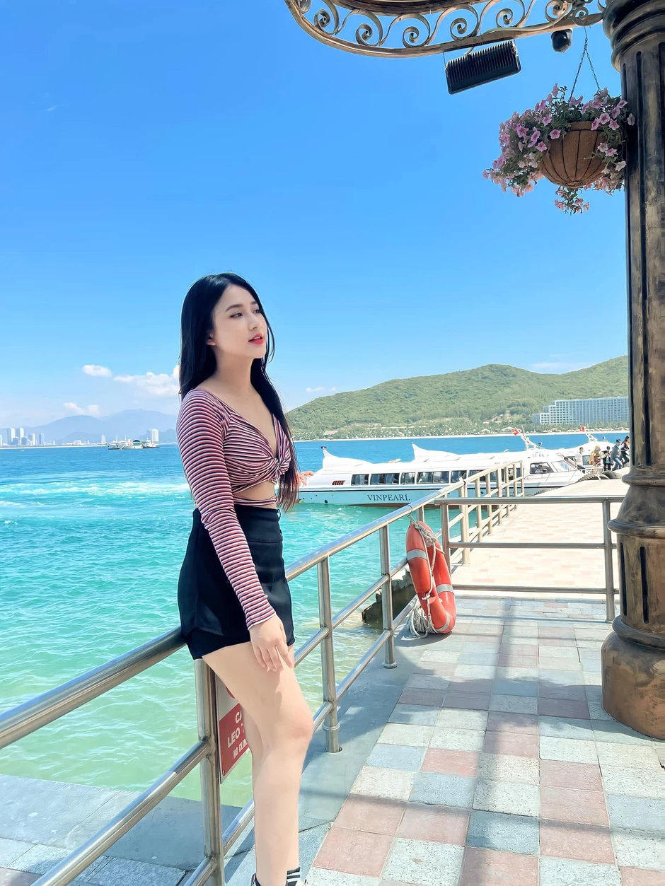 Như Lê khiến tất cả ngỡ ngàng với giao diện mới