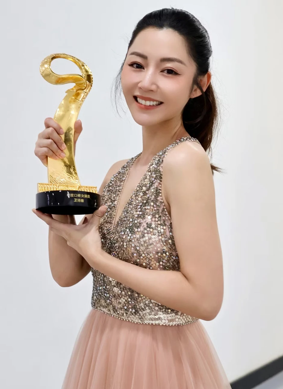 Nữ diễn viên áp đảo cả showbiz