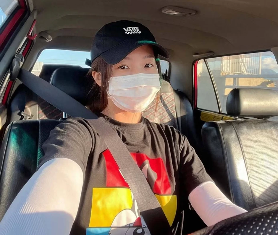 Nữ diễn viên từng đóng 50 bộ phim, nhưng giờ chạy grab