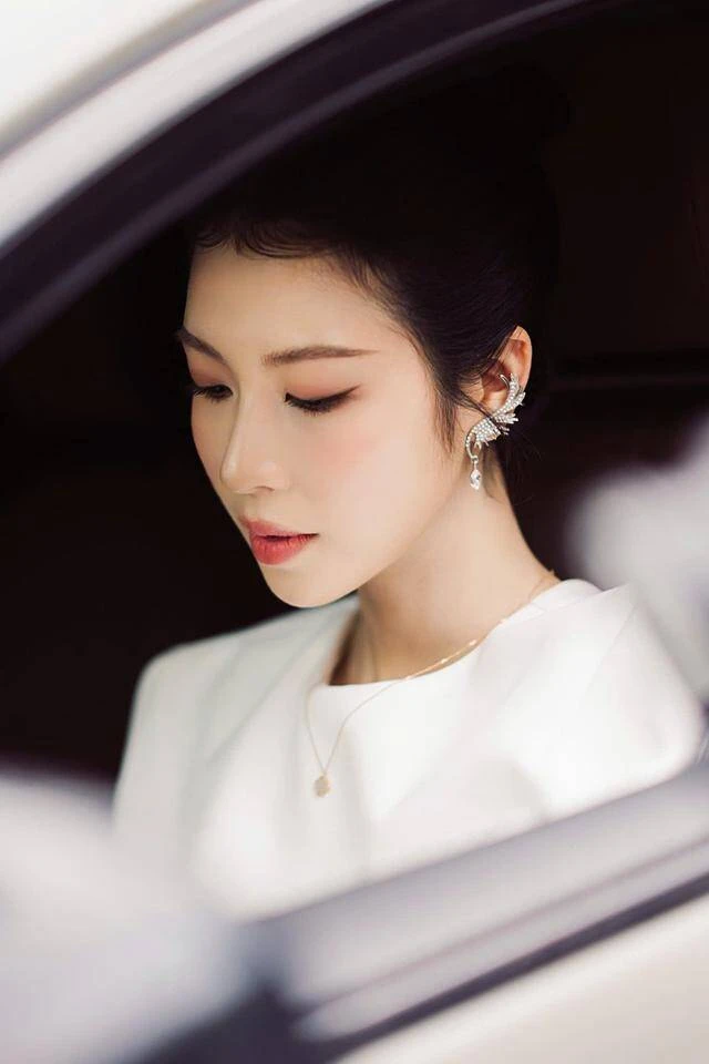 Nữ diễn viên từng nổi tiếng với màn đánh ghen hộ bạn trong Đừng bắt em phải quên trở lại màn ảnh Nữ diễn viên từng nổi tiếng với màn đánh ghen hộ bạn trong Đừng bắt em phải quên trở lại màn ảnh