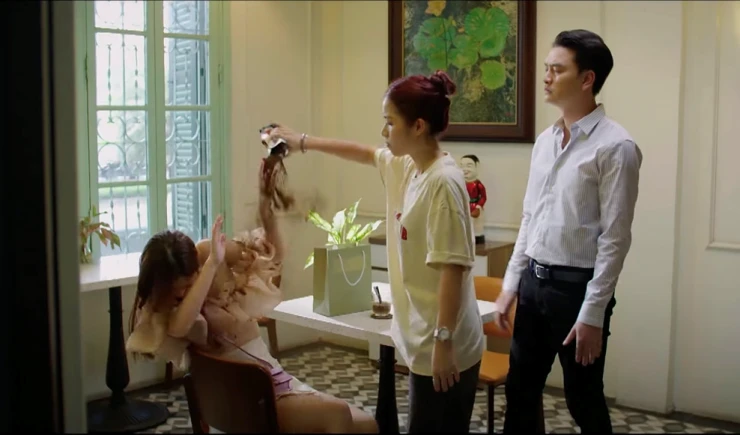 Nữ diễn viên từng nổi tiếng với màn đánh ghen hộ bạn trong Đừng bắt em phải quên trở lại màn ảnh Nữ diễn viên từng nổi tiếng với màn đánh ghen hộ bạn trong Đừng bắt em phải quên trở lại màn ảnh