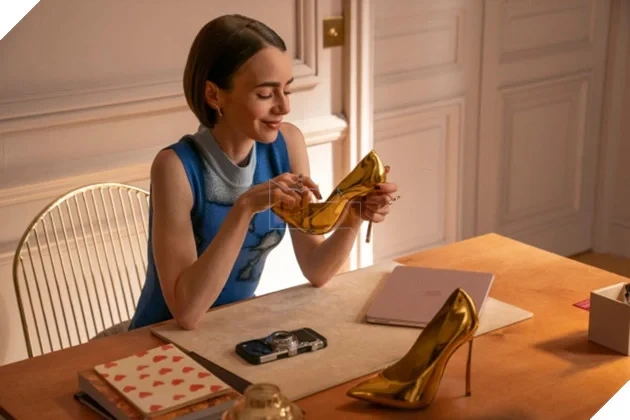 Series Emily in Paris Mùa 6 Hé Lộ Chuyến Phiêu Lưu Xa Hoa Tại Hy Lạp