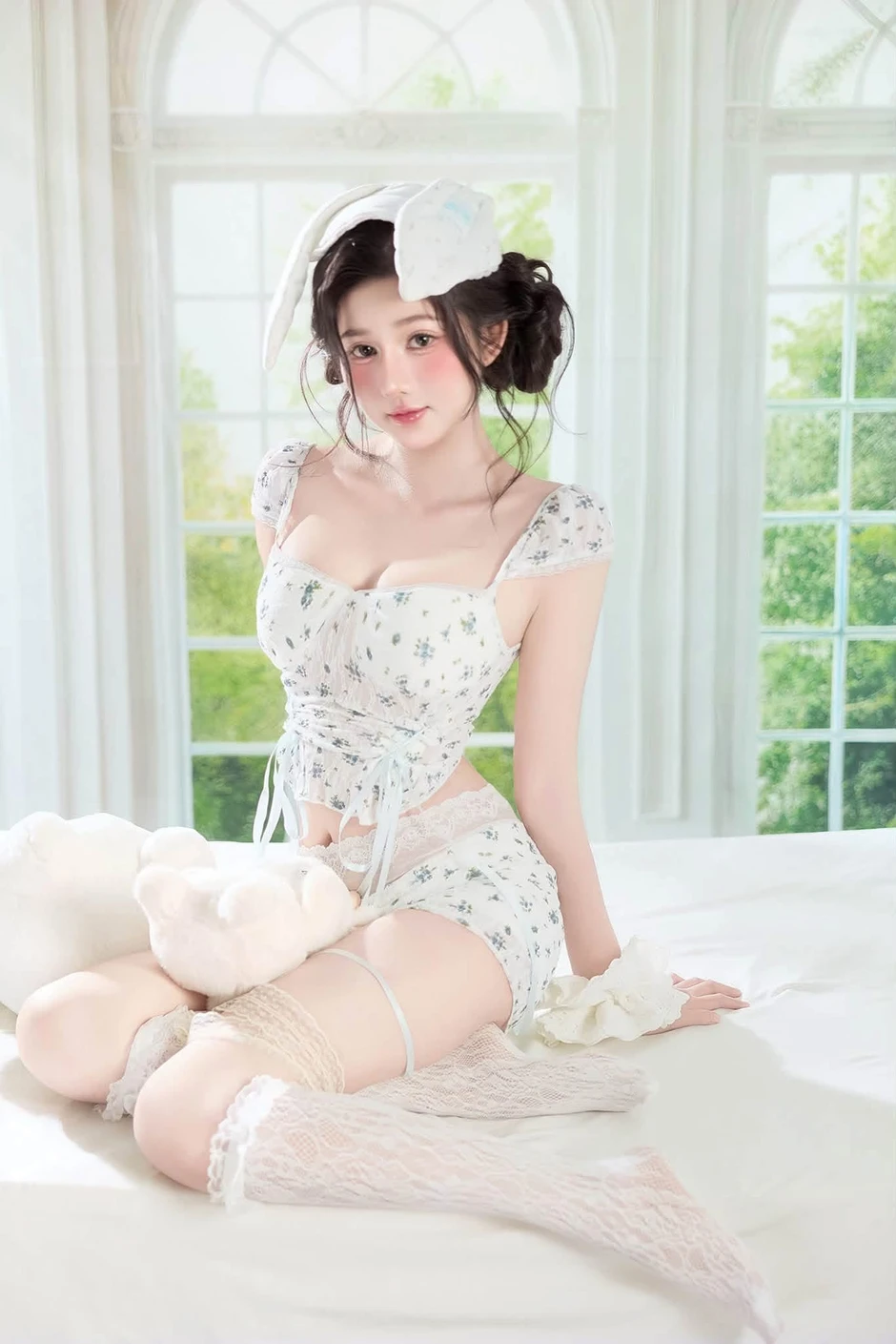 Huỳnh Mai Linh đáng yêu hóa thân thỏ con trong bộ ảnh làm nền điện thoại Huỳnh Mai Linh đáng yêu hóa thân thỏ con trong bộ ảnh làm nền điện thoại
