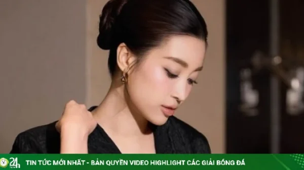Ảnh sao 26/8: Đỗ Mỹ Linh khoe phong thái dâu hào môn kenhtingame com thumb anh sao 26 8 do m linh khoe phong thai dau hao mon 8c121787713383453 940w