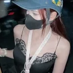 Cô gái "ấm ức" phân trần chuyện trang phục đi bão kenhtingame com thumb co gai quot am uc quot phan tran chuyen trang phuc di bao 0b101787901546695 940w
