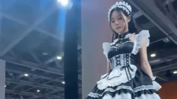 Cộng đồng mạng phẫn nộ với nữ coser, nam fan liền gây sốc với hành động tệ hơn ngay sau đó kenhtingame com thumb cong dong mang phan no voi nu coser nam fan lien gay soc voi hanh dong te hon ngay sau do 77731787393729207 940w