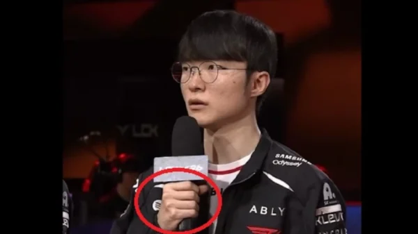 Faker tái phát chấn thương tay? Chi tiết đáng lo ngại khiến cộng đồng LMHT xôn xao kenhtingame com thumb faker tai phat chan thuong tay chi tiet dang lo ngai khien cong dong lmht xon xao 4ae81787816310054 940w
