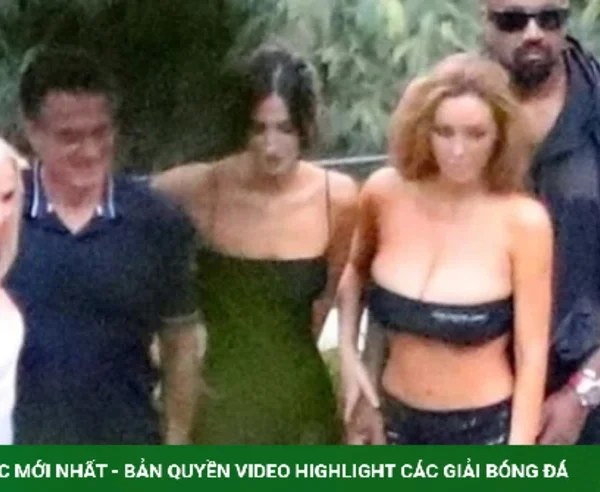 Kanye West du lịch Italy cùng nhà vợ kenhtingame com thumb kanye west du lich italy cung nha vo a5a21786860187499 940w