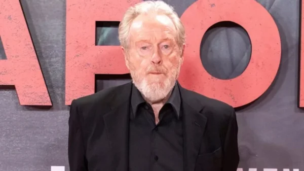 Ridley Scott Lên Kế Hoạch Làm Phần Tiền Truyện Thứ Ba Của Alien, Tập Trung Vào David kenhtingame com thumb ridley scott len ke hoach lam phan tien truyen thu ba cua alien tap trung vao david 472b1787834428390 940w