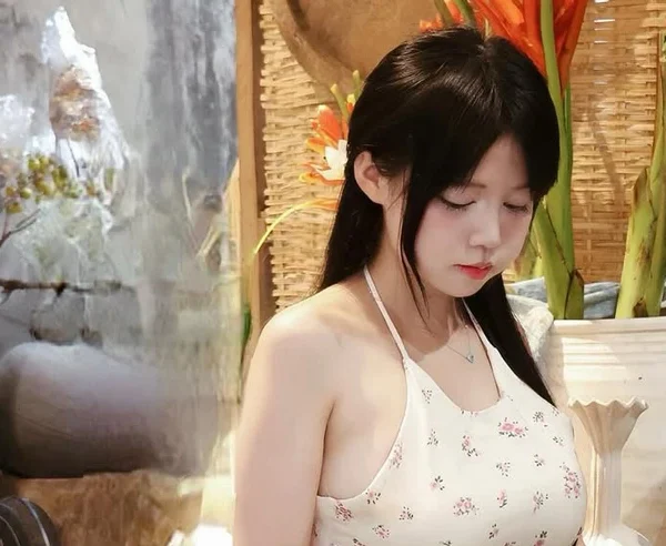 Vào bếp làm bánh, hot TikToker khiến CĐM thích thú vì đã xinh đẹp còn khéo léo, đảm đang kenhtingame com thumb vao bep lam banh hot tiktoker khien cdm thich thu vi da xinh dep con kheo leo dam dang f88f1787923206190 940w