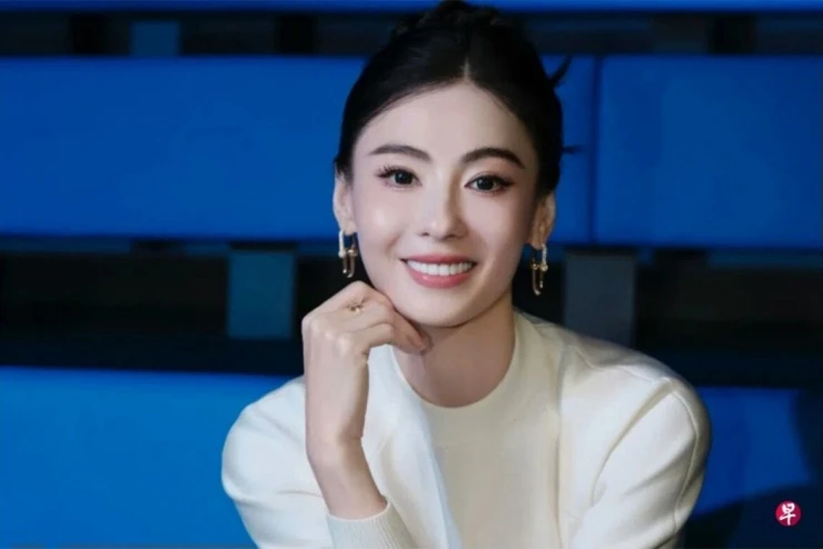 Trương Bá Chi phủ nhận tin đồn bị “phong sát”, tiết lộ lý do thật sự gây bất ngờ