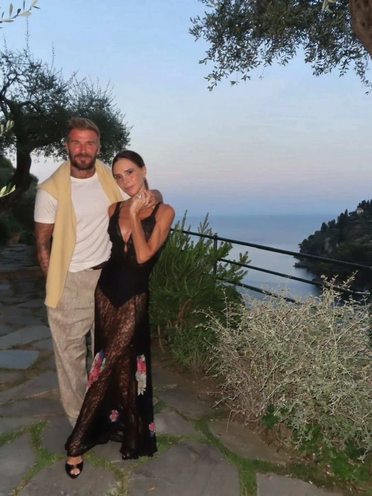 Vợ chồng David Beckham về nơi hẹn hò 29 năm trước Vợ chồng David Beckham về nơi hẹn hò 29 năm trước