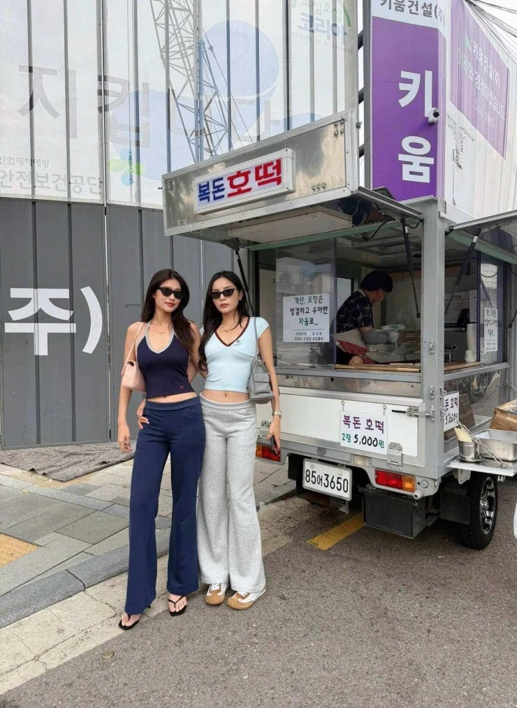 Ảnh sao 17/9: Vũ Thúy Quỳnh tự thấy mình hợp mang bầu Ảnh sao 17/9: Vũ Thúy Quỳnh tự thấy mình hợp mang bầu