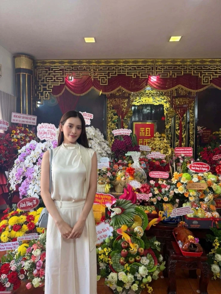 Ảnh sao 22/9: Hồng Đăng cảm ơn vợ vì 25 năm đồng hành