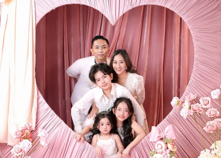 Ảnh sao 3/9: Hoa hậu Mai Phương Thúy mong có người yêu