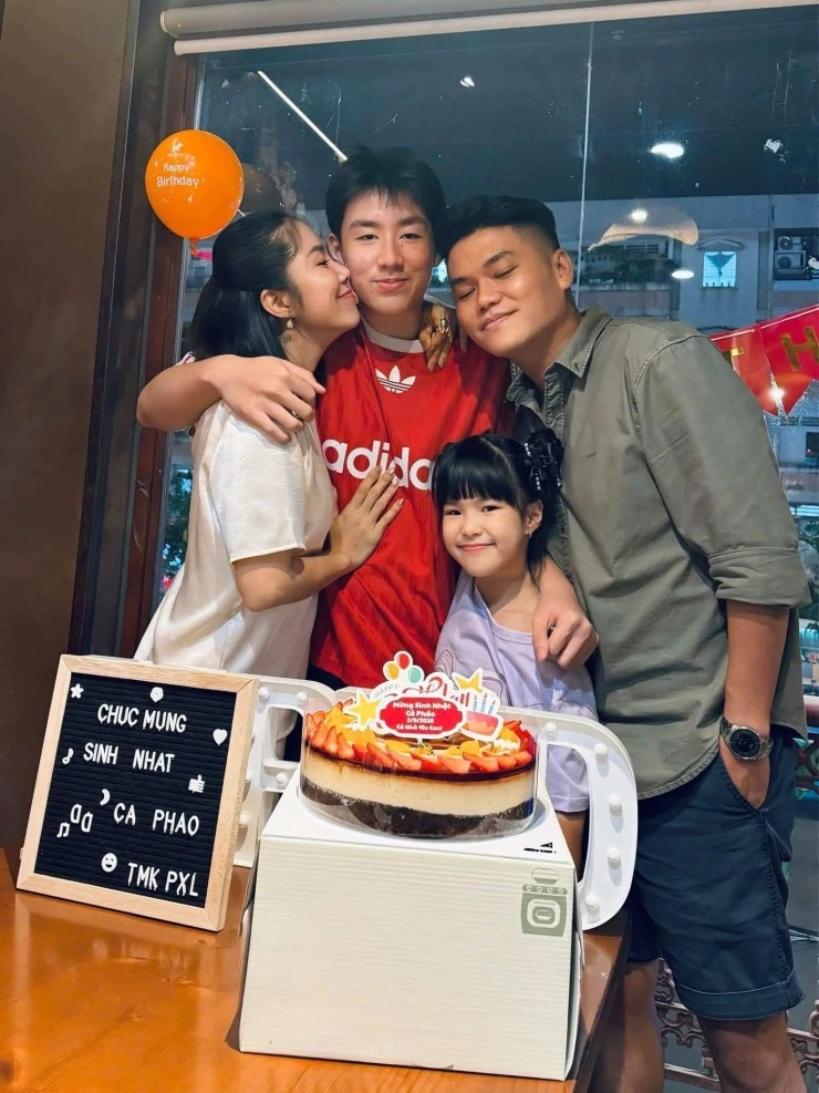 Ảnh sao 3/9: Mai Phương Thúy mong có người yêu
