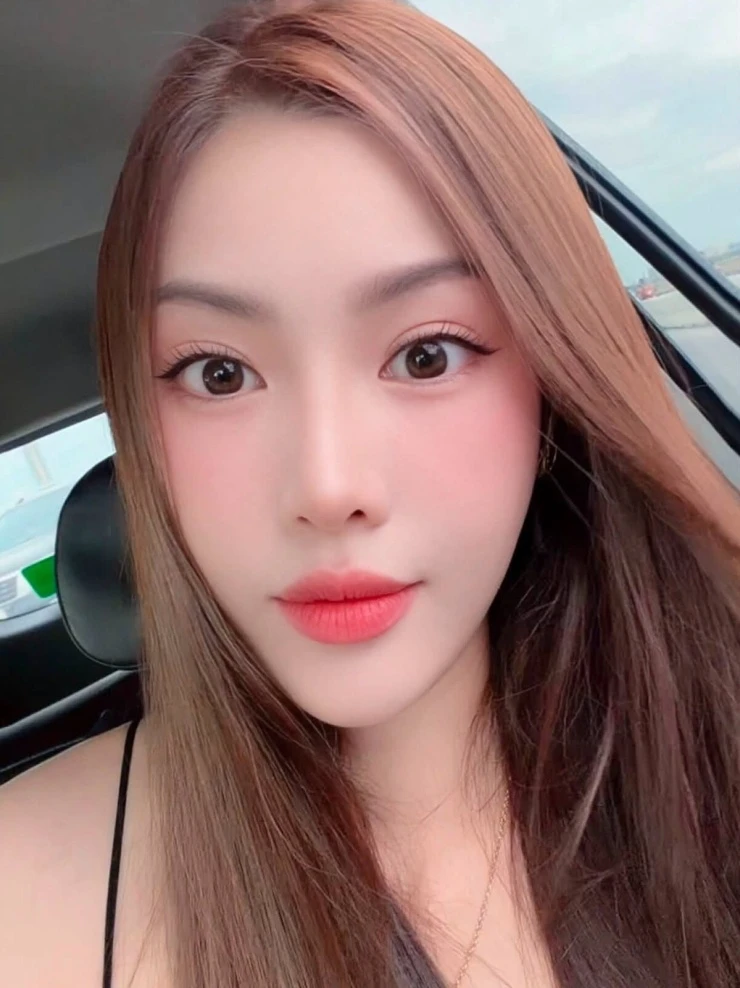 Ảnh sao 6/9: Linh Rin đón sinh nhật cùng nhóm bạn thân Ảnh sao 6/9: Linh Rin đón sinh nhật cùng nhóm bạn thân