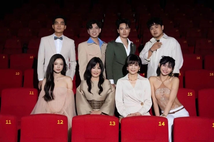 Ảnh sao 9/9: Anh chồng Đỗ Mỹ Linh được khen điển trai Ảnh sao 9/9: Anh chồng Đỗ Mỹ Linh được khen điển trai