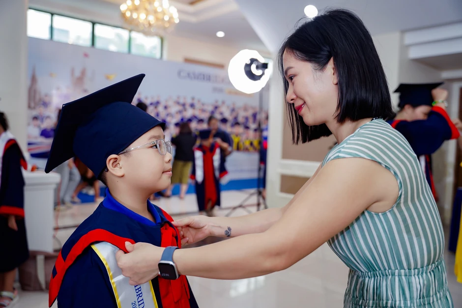 Apollo English ghi dấu 10 năm liên tiếp có 90% học sinh đạt điểm tuyệt đối Cambridge