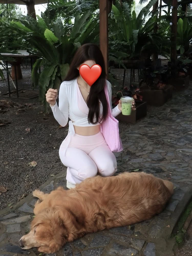Bị chỉ trích vì mặc đồ ôm sát chụp ảnh ở quán cà phê, chính chủ phân trần: "Chỉ chụp trả job" Bị chỉ trích vì mặc đồ ôm sát chụp ảnh ở quán cà phê, chính chủ phân trần: "Chỉ chụp trả job"