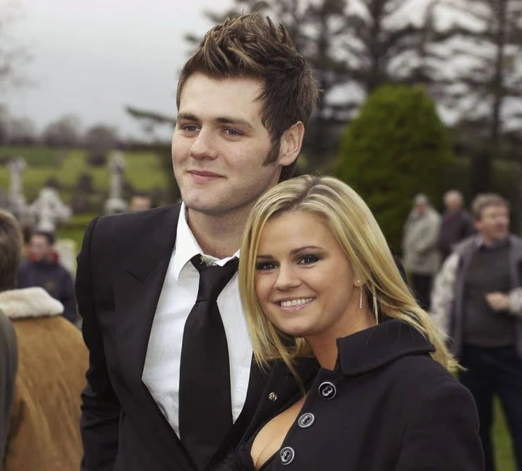 Brian McFadden (Westlife) đáp trả khi vợ cũ chỉ trích không mời cưới
